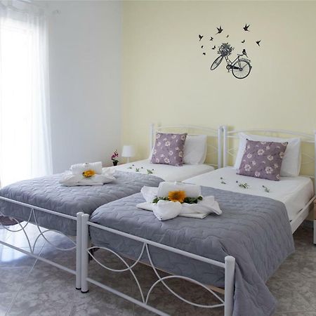 Villa Tonia Parasporos Bagian luar foto