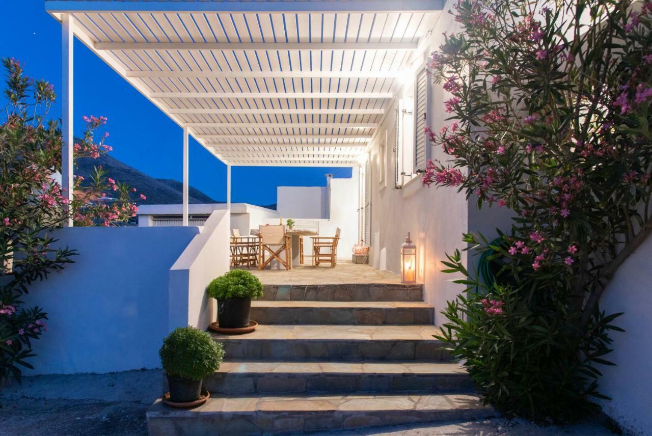 Villa Tonia Parasporos Bagian luar foto