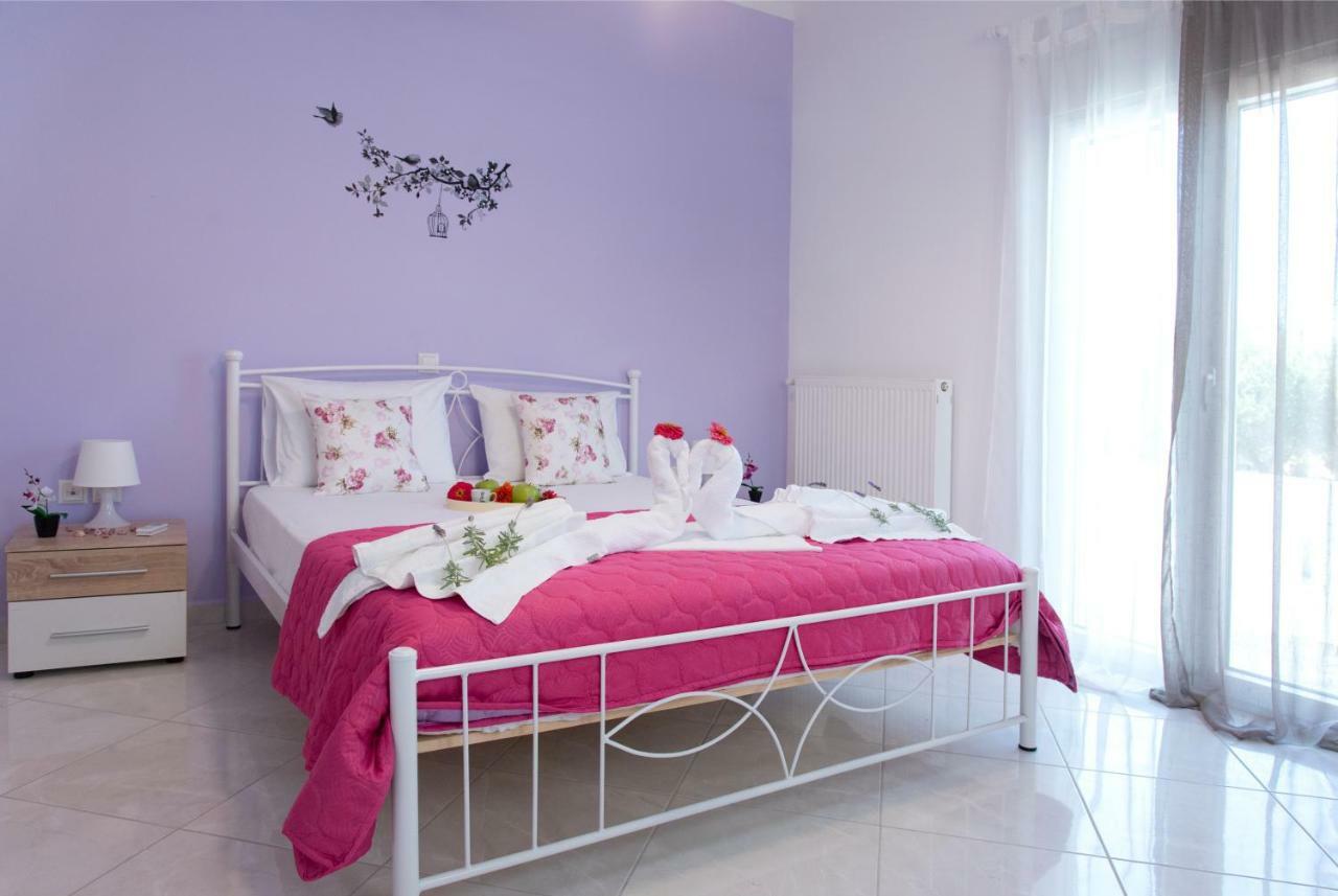 Villa Tonia Parasporos Bagian luar foto