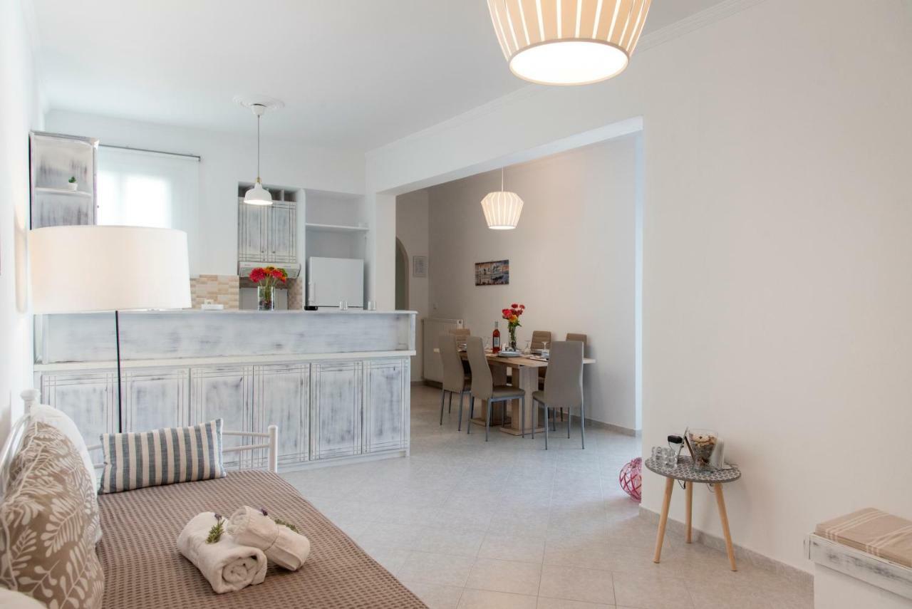 Villa Tonia Parasporos Bagian luar foto