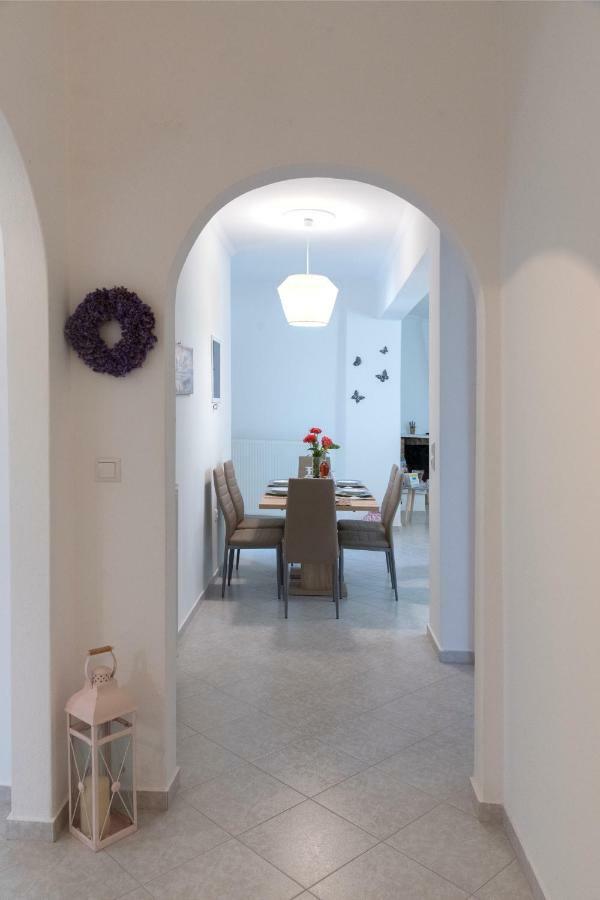 Villa Tonia Parasporos Bagian luar foto