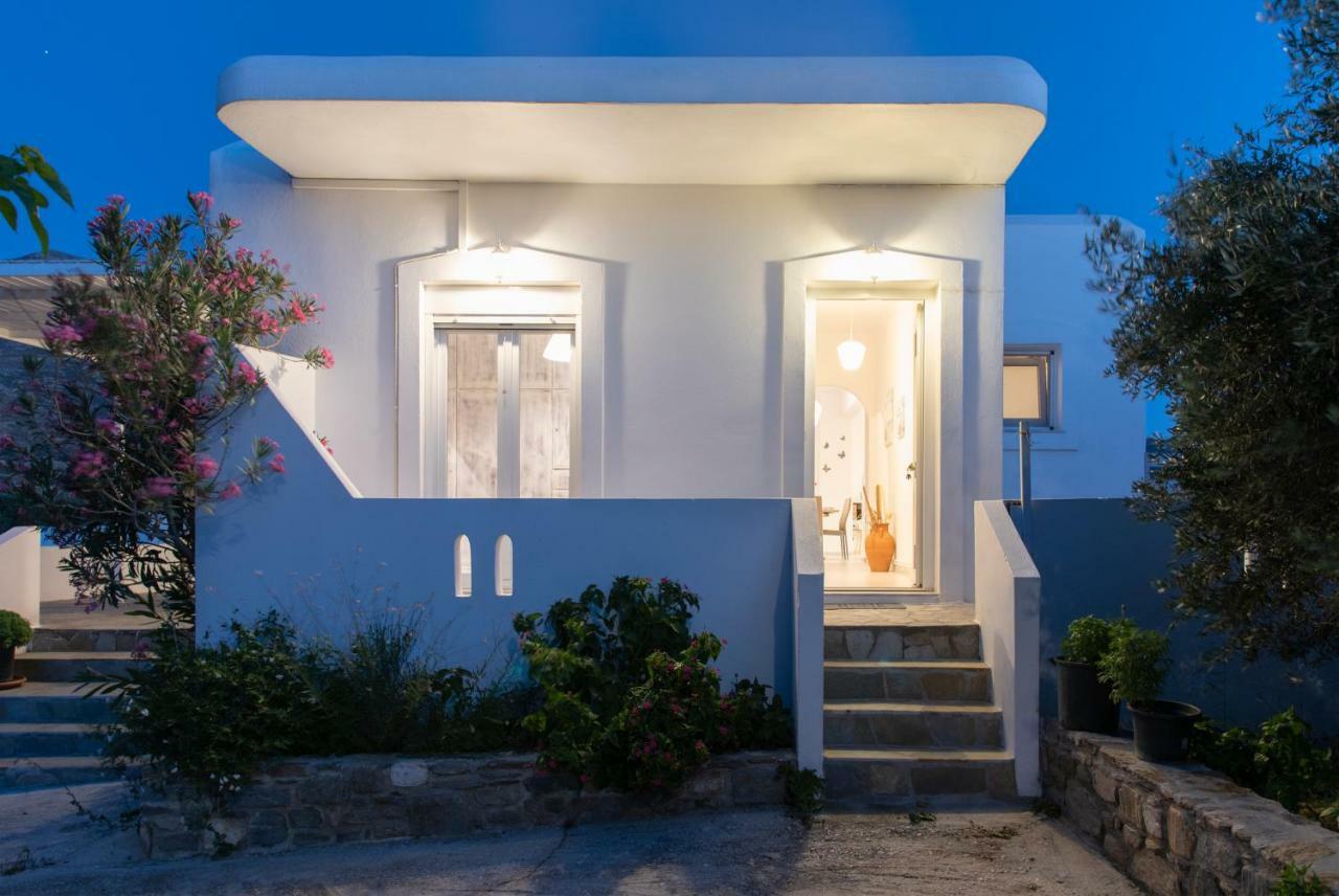 Villa Tonia Parasporos Bagian luar foto