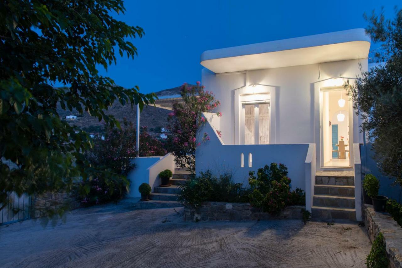 Villa Tonia Parasporos Bagian luar foto